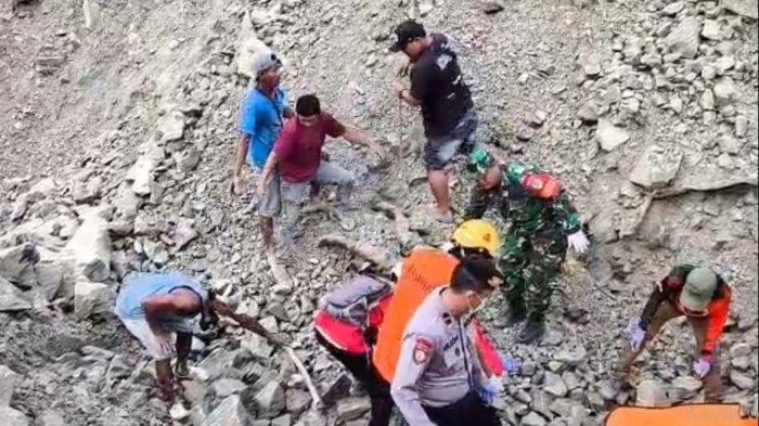 TAMBANG POBOYA LONGSOR