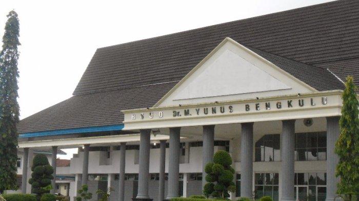 Tampak depan RSUD M Yunus Bengkulu.