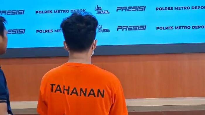 TEROR BOM DEPOK - Polisi menangkap seorang mahasiswa yang mengirimkan pesan teror bom ke-10 sekolah di Depok, Jawa Barat. Adapun tersangka merupakan mantan pacar pemilik akun email yang menyebarkan ancaman itu.