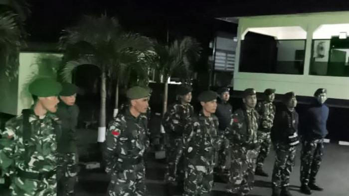 AMANKAN-Personil Kodim Manggarai amankan natal 2025 di Kota Ruteng Manggarai NTT