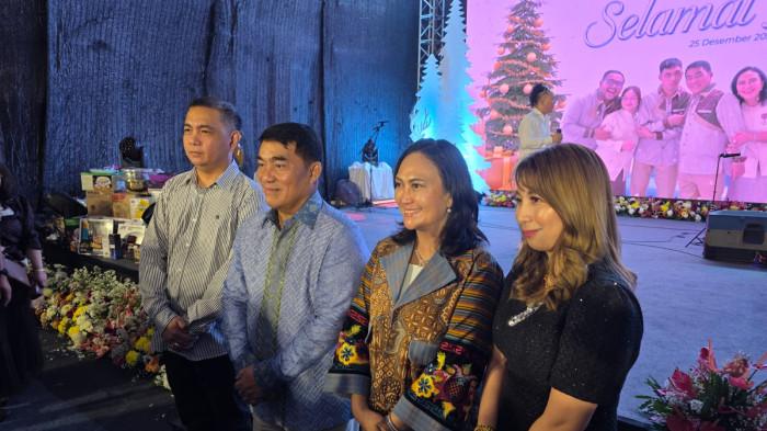 BERSYUKUR: Gubernur Sulawesi Utara Yulius Selvanus Komaling (YSK) menggelar open house Natal Kedua bersama masyarakat Kakas dan Remboken, Jumat (26/12/2025).