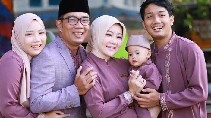 Ridwan Kamil menyebut sendiri bahwa Arkana memang sangat dicintai oleh keduanya kakaknya, Eril dan Camillia Latetia Azzahra.