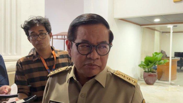 Gubernur DKI Jakarta Pramono Anung saat ditemui di Balai Kota Jakarta, Gambir, Jakarta Pusat, Senin (17/11/2025).