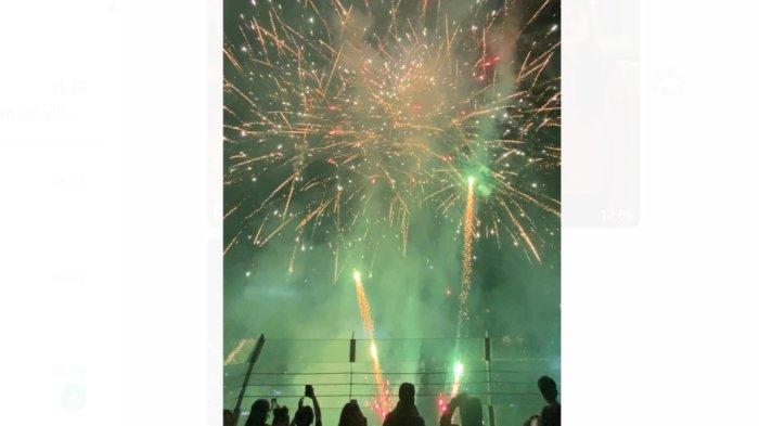 Ilustrasi pesta kembang api tahun baru