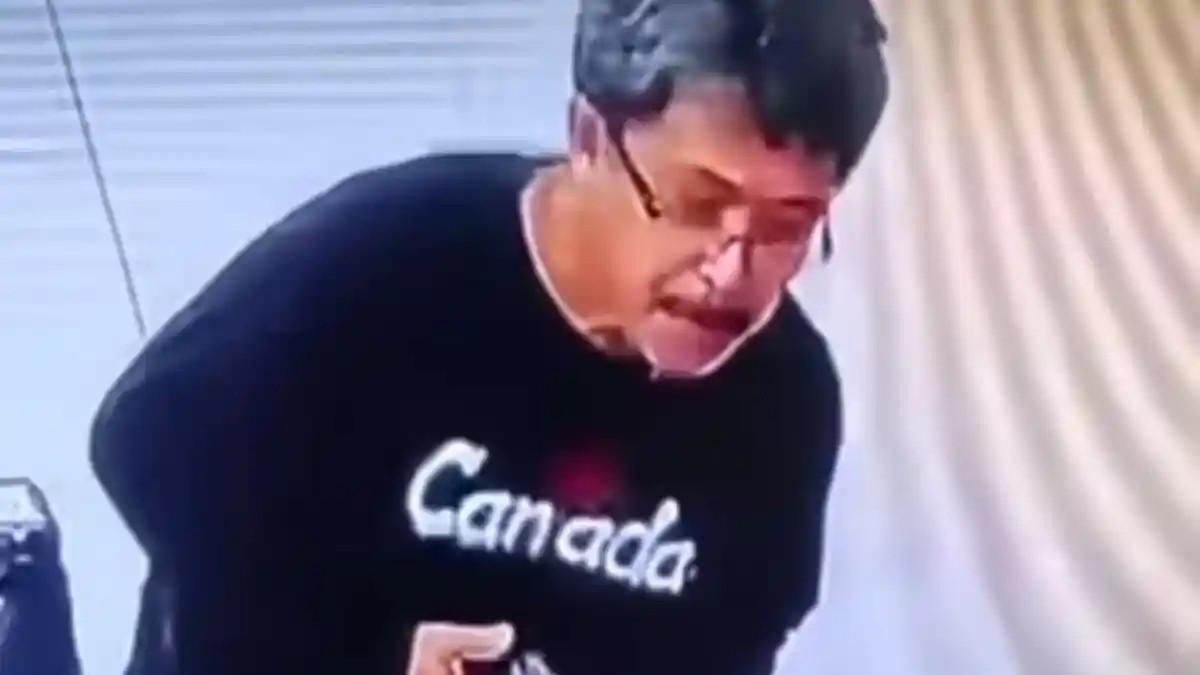 KELAKUAN DOSEN VIRAL - AS alias Amal Said, seorang dosen di Universitas Islam Makassar (UIM) yang berlokasi di Jl Perintis Kemerdekaan, Kecamatan Tamalanrea, Kota Makassar ludahi kasih swalayan.