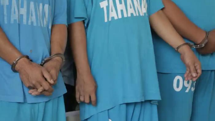 KABUR - Ilustrasi tersangka TPPO. Nasib 9 WNI yang selamat setelah kabur usai tergiur gaji Rp 9 juta, ternyata jadi admin penipuan di Kamboja.