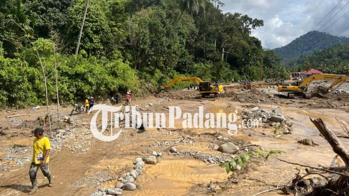 jalan putus di batu busuk padang 2 24/12/2025