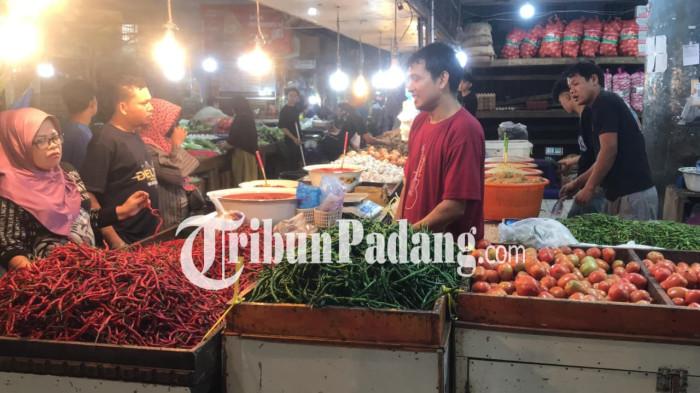 pedagang pasar raya padang 2 29/12/2025