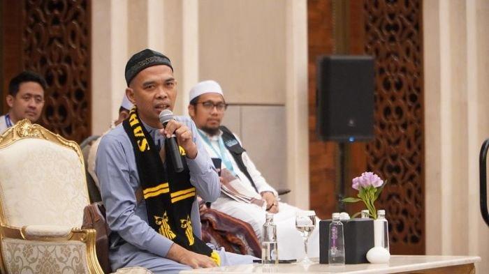 TABLIGH AKBAR- Ustaz Abdul Somad saat menghadiri acara Tabligh Akbar di Zam-Zam Tower dalam program Umroh Akbar bersama Uas edisi Februari 2025.