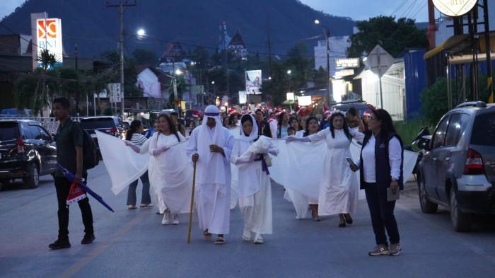 Pemkab Toba Tutup Christmas