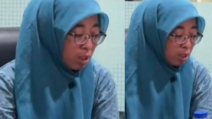 CURHAT GURU VIRAL - Nur Aini, guru SDN Mororejo II Tosari Kabupaten Pasuruan yang viral setelah curhat di podcast pengacara Cak Sholeh, Jumat (14/11/2025). Ia mengeluhkan jarak tempuh tempat mengajar sejauh 57 kilometer hingga dicatat sering absen.