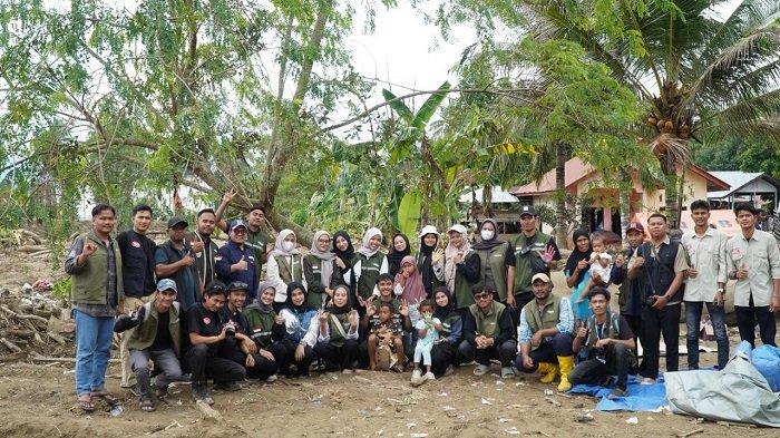 Komunitas Ruang Lingkup kembali menggelar kegiatan Ruang Peduli berupa Sekolah Darurat Psikososial dan Trauma Healing yang dilaksanakan pada 27 hingga 30 Desember 2025 di sejumlah desa di Kabupaten Pidie Jaya.