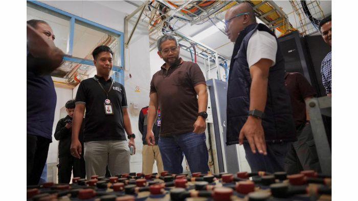 2Direktur Strategic Business Development & Portfolio Telkom Seno Soemadji