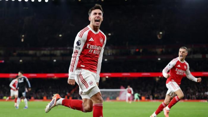 SELEBRASI - Selebrasi pemain Arsenal, Martin Zubimendi usai cetak gol ke gawang Aston Villa di Emirates Stadium dalam lanjutan Liga Inggris 2025/2026 pada Rabu (31/12/2025) dini hari WIB.