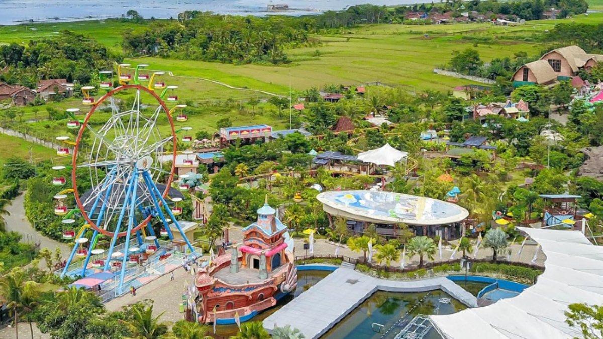  Saloka Theme Park, satu tempat wisata hits di Semarang yang cocok dikunjungi saat liburan awal tahun 2026.