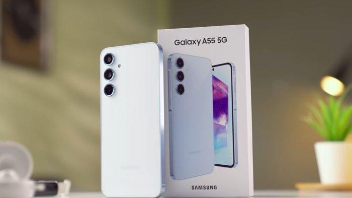 HARGA SAMSUNG GALAXY- Berikut spesifikasi unggulan dan harga HP Samsung A55 5G yang sudah turun Rp 5 Jutaan di September 2025.  Ilustrasi Samsung A55 5G terbaru dilansir dari YouTube GadgetIn, Jumat (12/9/2025). 