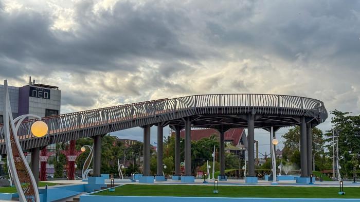 SUASANA RTH – Tampilan Ruang Terbuka Hijau di kawasan eks Gedung KONI, Bundaran Besar Palangka Raya, Kalimantan Tengah