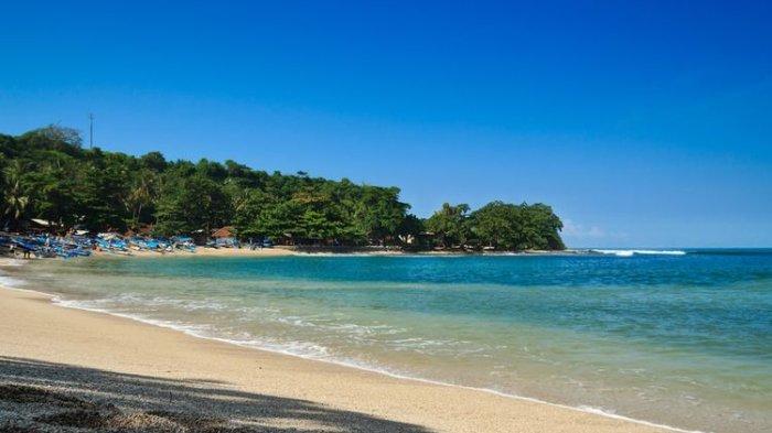 Pantai Rancabuaya. Salah satu tempat wisata di Garut yang dapat dikunjungi.(SHUTTERSTOCKRIDWAN ADHITAMA)