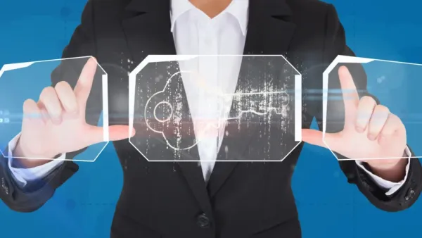 भविष्यातील तंत्रज्ञान वापरणारी व्यक्ती जून 2025 डिजिटल मालमत्ता नियम