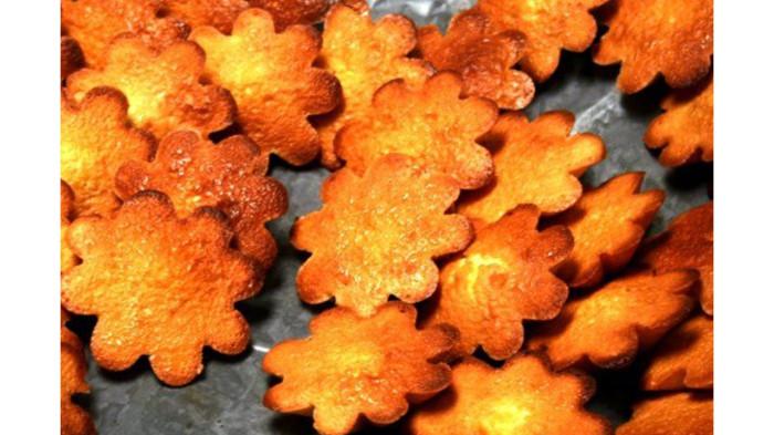 kembang waru khas kotagede