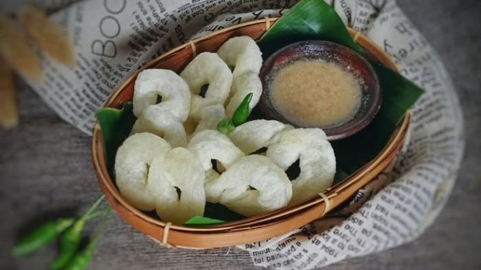 Geblek khas Kulon Progo (Pinterest @enyuniar)