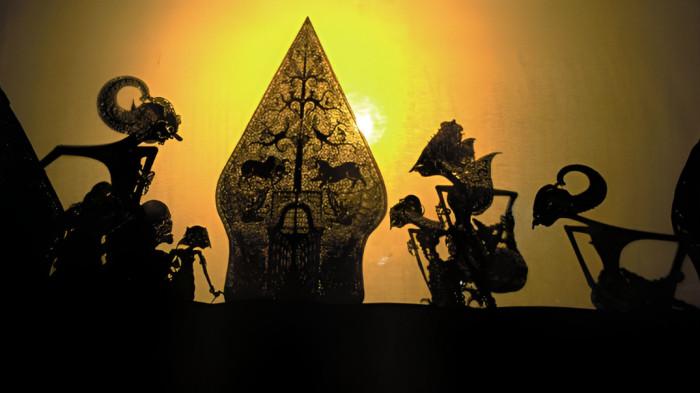 PEMENTASAN WAYANG- Ilustrasi pementasan kesenian wayang yang merupakan bagian dari tradisi masyarakat Jawa.