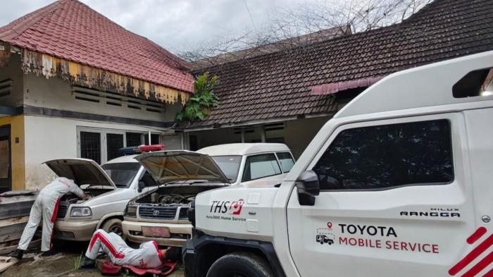 Pemeriksaan dan perbaikan unit ambulans dilakukan melalui kolaborasi Grup Astra