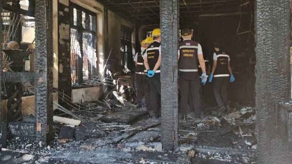 เผยเหตุสลด ไฟไหม้บ้าน2ชั้น กลางดึก เสียชีวิตยกครัว 5 ราย สั่งปิดพื้นที่ชั่วคราว