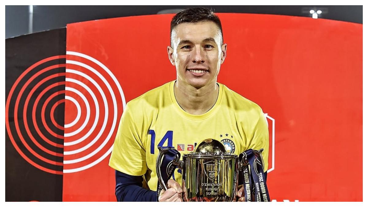 IGOR SERGEEV - Igor Sergeev saat berseragam Pakhtakhor dalam foto unggahan di Instagram pribadinya pada Kamis (30/10/2025).