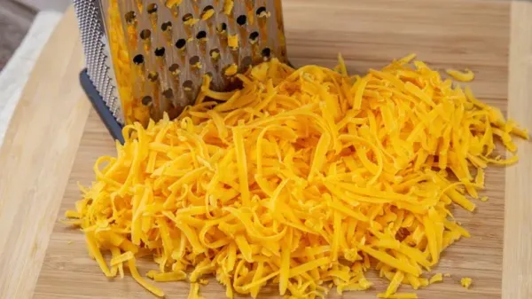 Kisah Warna Oranye Keju, Awalnya Tipu-tipu Kini Jadi Ikonik