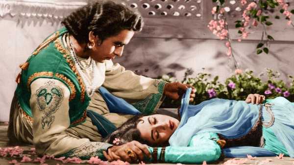 Mughal-e-Azam (1)