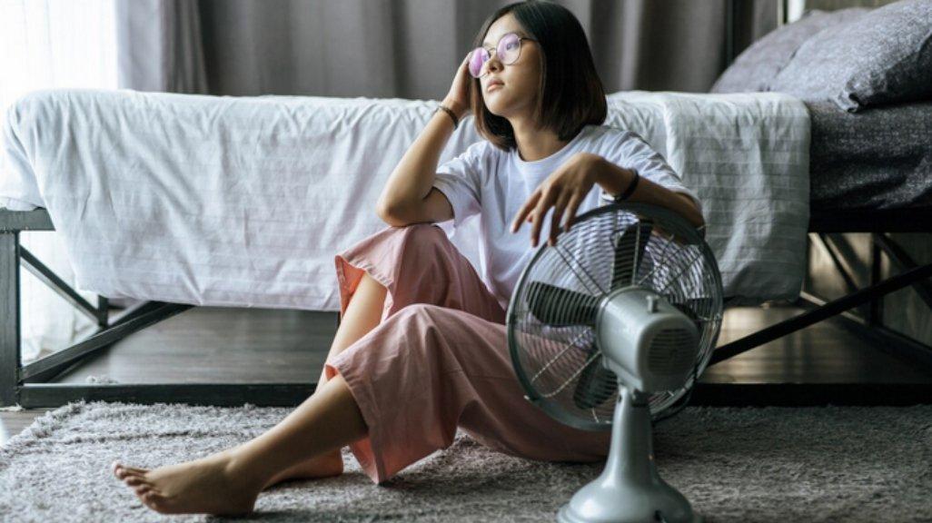 ilustrasi kipas angin meja