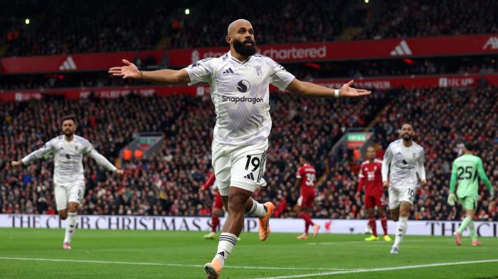 SELEBRASI - Penyerang Manchester United, Bryan Mbeumo melakukan selebrasi setelah berhasil mencetak gol cepat ke gawang Liverpool pada ke-8 Liga Inggris di Anfield Stadium, Minggu (19/10/2025) malam WIB.