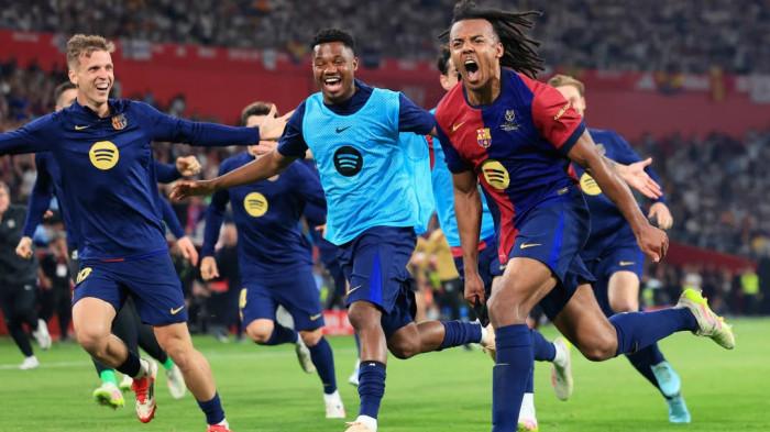 Kounde yang merayakan gol kemenangan Barcelona pada menit ke-116 babak tambahan waktu.