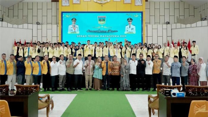 KKN- Pemerintah Kabupaten Solok Selatan resmi menerima 137 mahasiswa Universitas Negeri Padang (UNP) yang melaksanakan program Kuliah Kerja Nyata (KKN) di wilayah tersebut.