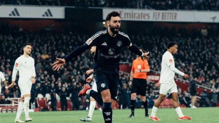 Aksi selebrasi Bruno Fernandes saat Manchester United melawan Arsenal pada babak ketiga Piala FA, Minggu (12/1/2025) malam WIB.