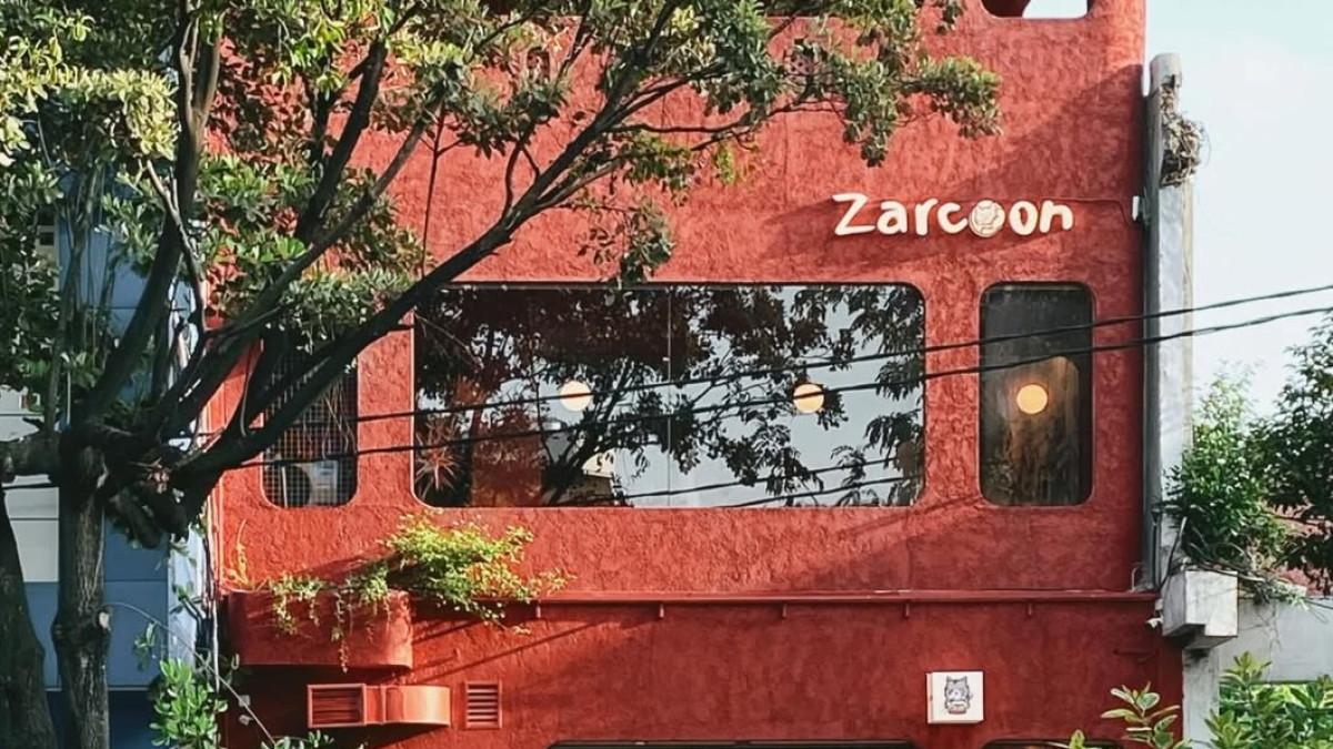 Zarcoon Coffee & Dinner, satu kafe baru di Solo yang cocok untuk nongkrong dan WFC.