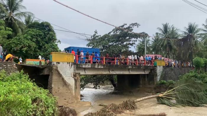Akses Pantai Barat ke Palu Terancam