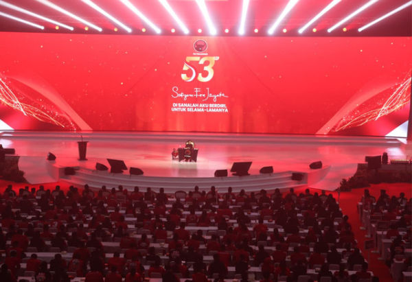 Ketua Umum PDIP, Megawati Soekarnoputri memberikan arahan kepada para kadernya dalam acara penutupan Rakernas I PDIP Tahun 2026 di Beach City International Stadium Ancol, Jakarta Utara pada Senin (12/1). Foto: Dok. PDIP