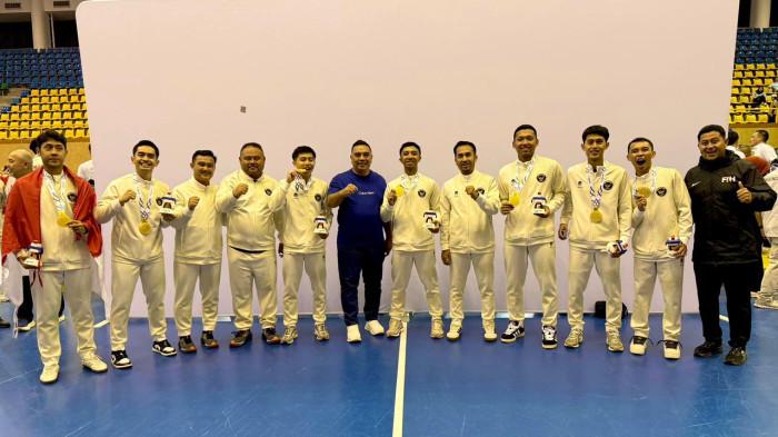 FOTO BERSAMA - Olahraga hockey di SEA Games Thailand 2025 memberikan kontribusi positif dengan raihan membanggakan, yakni satu emas, dua perak, dan tiga perunggu. Raihan itu, di antaranya hockey indoor putra emas dan putri perunggu, hockey outdoor putri perak dan putra perunggu, hockey5s putra perak dan putri perunggu.