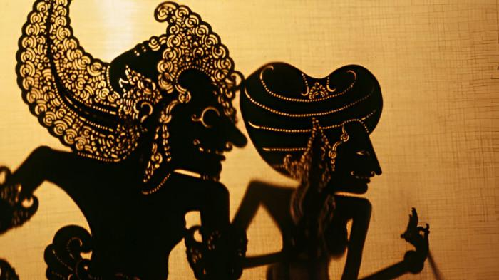 WAYANG KULIT- Ilustrasi pertunjukan wayang kulit yang mengisahkan tentang pelajaran akan kehidupan.