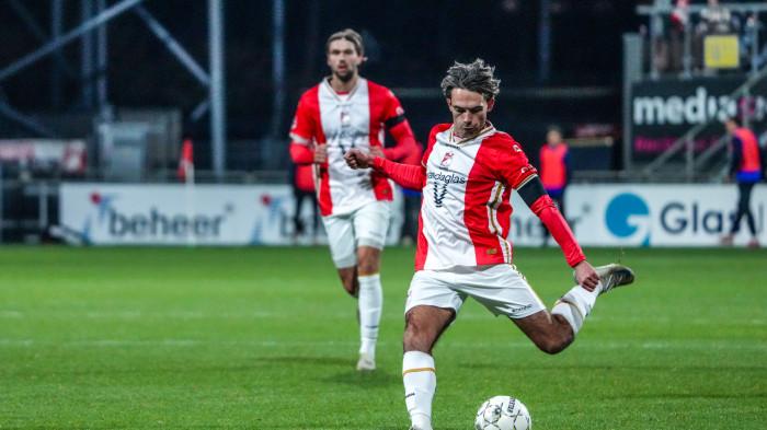 ABROAD TIM GEYPENS - Pemain naturalisasi Indonesia, Tim Geypens, dalam sebuah pertandingan memperkuat FC Emmen di kompetisi Eereste Divisie (Liga 2 Belanda) musim 2025/26. (Website FC Emmen - 13/12/2025)