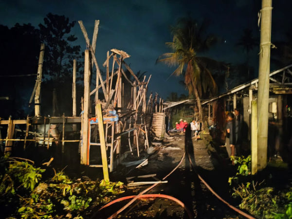 Kebakaran kandang ayam di Desa Blahkiuh, Kecamatan Abiansemal, Kabupaten Badung, Bali terbakar pada Selasa (13/1/2026). Foto: Dok. Polres Badung