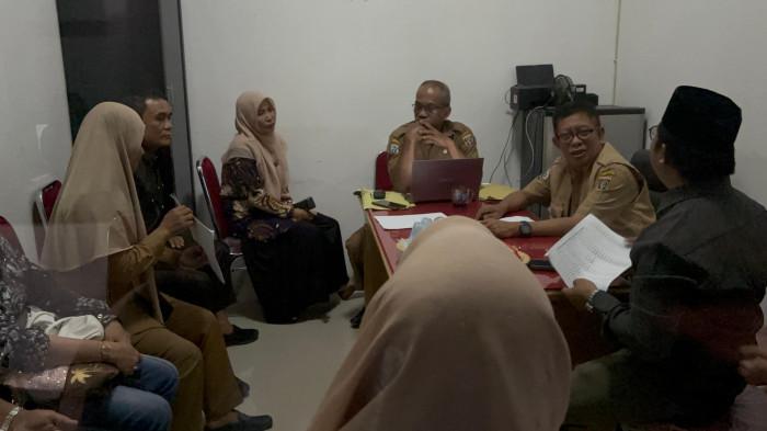 PPPK SILUMAN - Sebanyak 10 orang honorer dari Kecamatan Balanipa, Kabupaten Polman, Sulawesi Barat, mengadu ke Inspektorat Kabupaten Polman, Selasa (13/1/2026). 