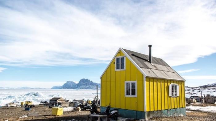 CEGAH ANEKSASI AS - Pemukiman warga di Greenland, wilayah Denmark di Arktik yang berpemerintahan sendiri. Inggris dan Jeman berembuk dengan negara-negara Eropa anggota NATO menempatkan pasukan gabungan di Greenland demi mencegah pengambilalihan wilayah tersebut oleh AS.