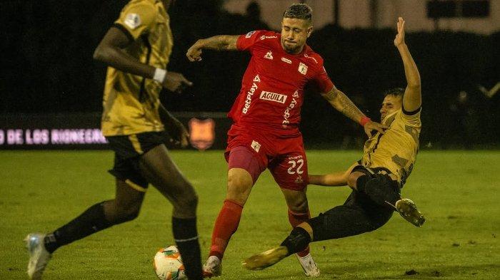 CALON NATURALISASI MALAYSIA - Aksi pemain kelahiran Argentina, Rodrigo Holgado ketika memperkuat klub kasta pertama Kolombia, America De Cali dalam kompetisi Liga Dimayor Apertura (Liga Kolombia) 2024/2025. (Instagram America - 21/5/2025)