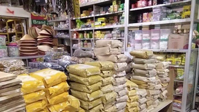 Lapak di Pasar Jamu Nguter Sukoharjo