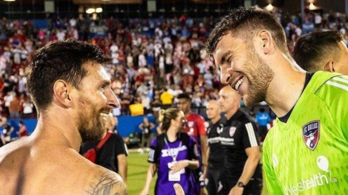 Lionel Messi dan Marteen Paes saat bertemu dalam kompetisi sepak bola di Amerika Serikat.