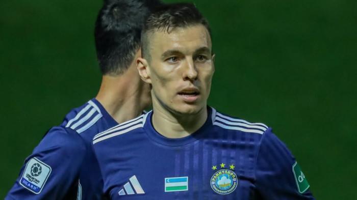 PEMAIN TOP UZBEKISTAN : Potret Igor Sergeev, pemain top Timnas Uzbekistan santer dibidik Persib di bursa transfer paruh musim 2025/26.