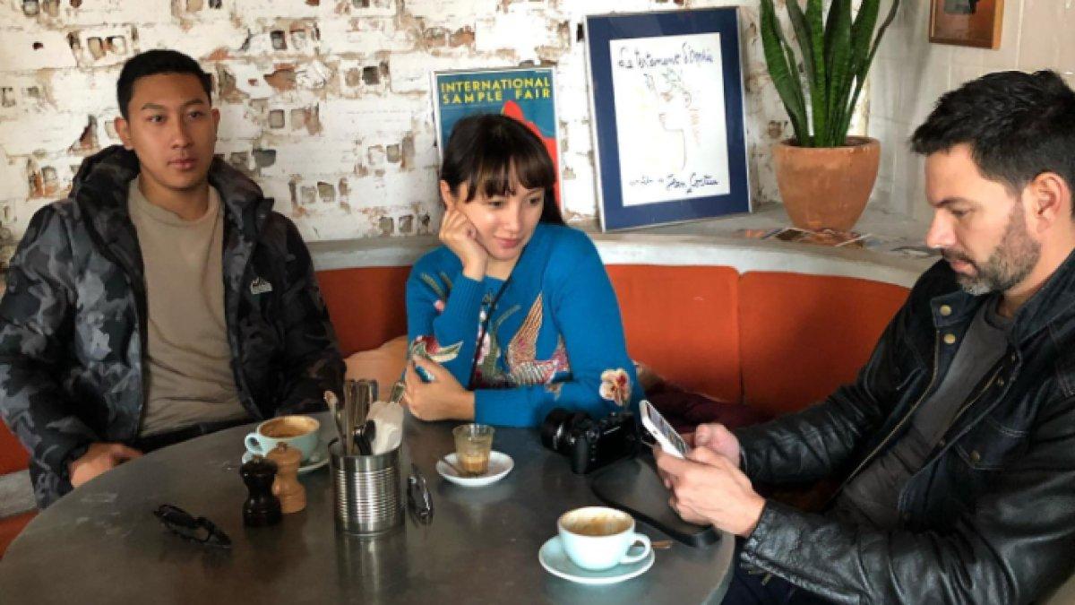 Potret akrab Darma Mangkuluhur dan Bobby Tonelli kekasih Tata Cahyani